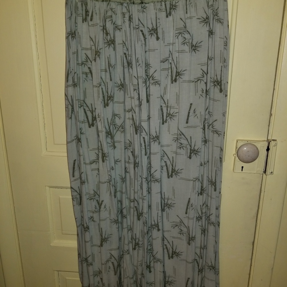 PALE GREEN WITH DARKER GREEN PRINT